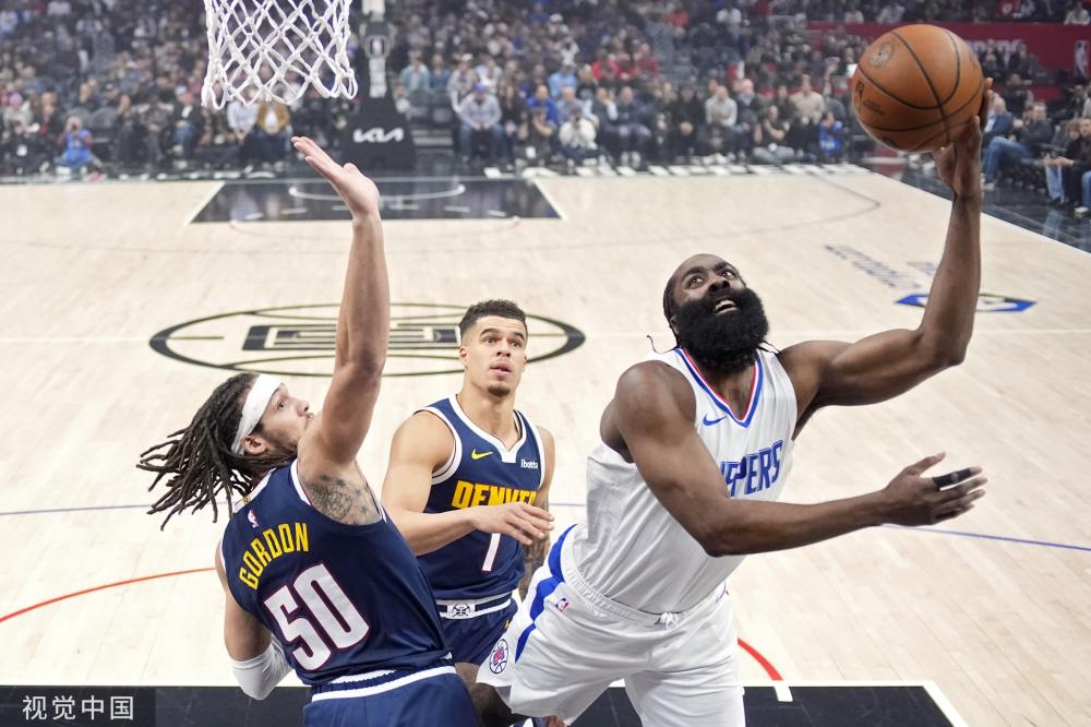 了她在生日 了她在生日